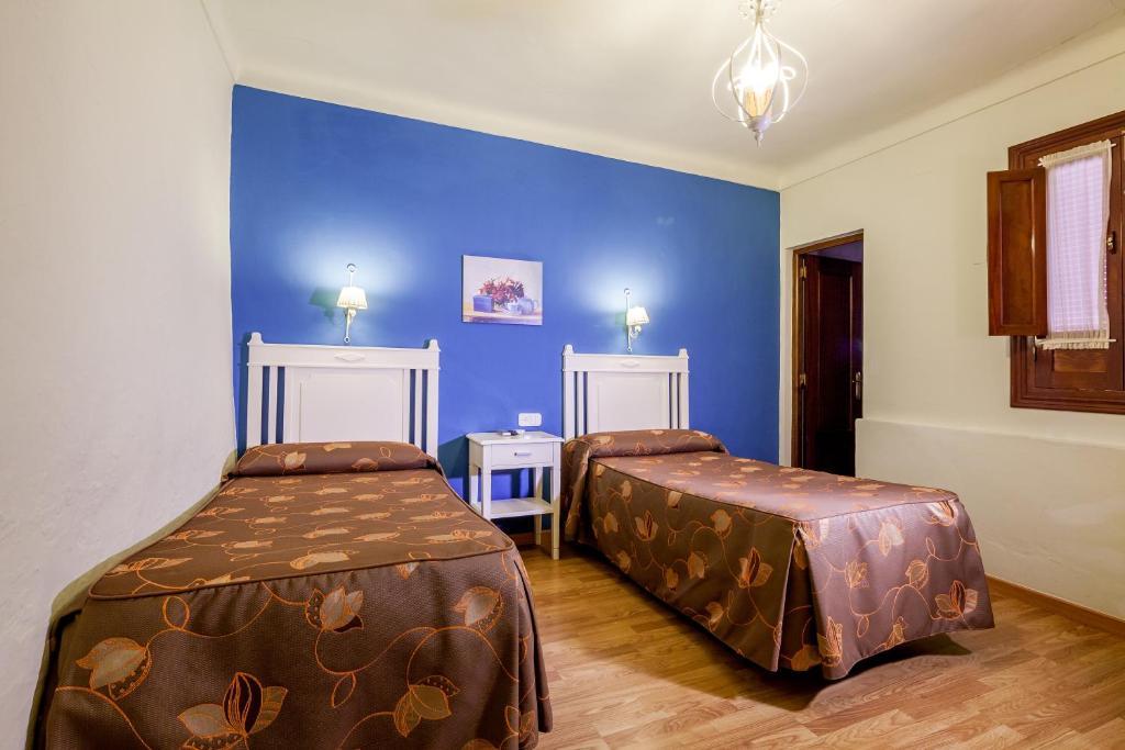 Hostal El Caballo Blanco Osuna Ruang foto